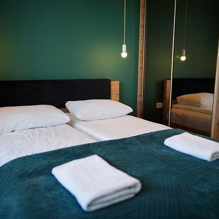 3 Rooms Apartment Podgorze Citybeat #3 クラクフ エクステリア 写真